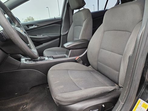 Used 2016 Chevrolet Cruze LT w/ Sun And Sound Package image 16