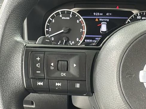 Used 2021 Nissan Rogue SV AWD/4WD image 21