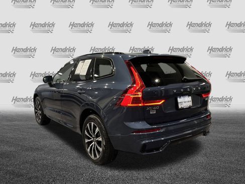 Used 2025 Volvo XC60 B5 Plus image 8