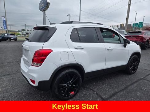 Used 2020 Chevrolet Trax LT w/ Redline Edition FWD image 9