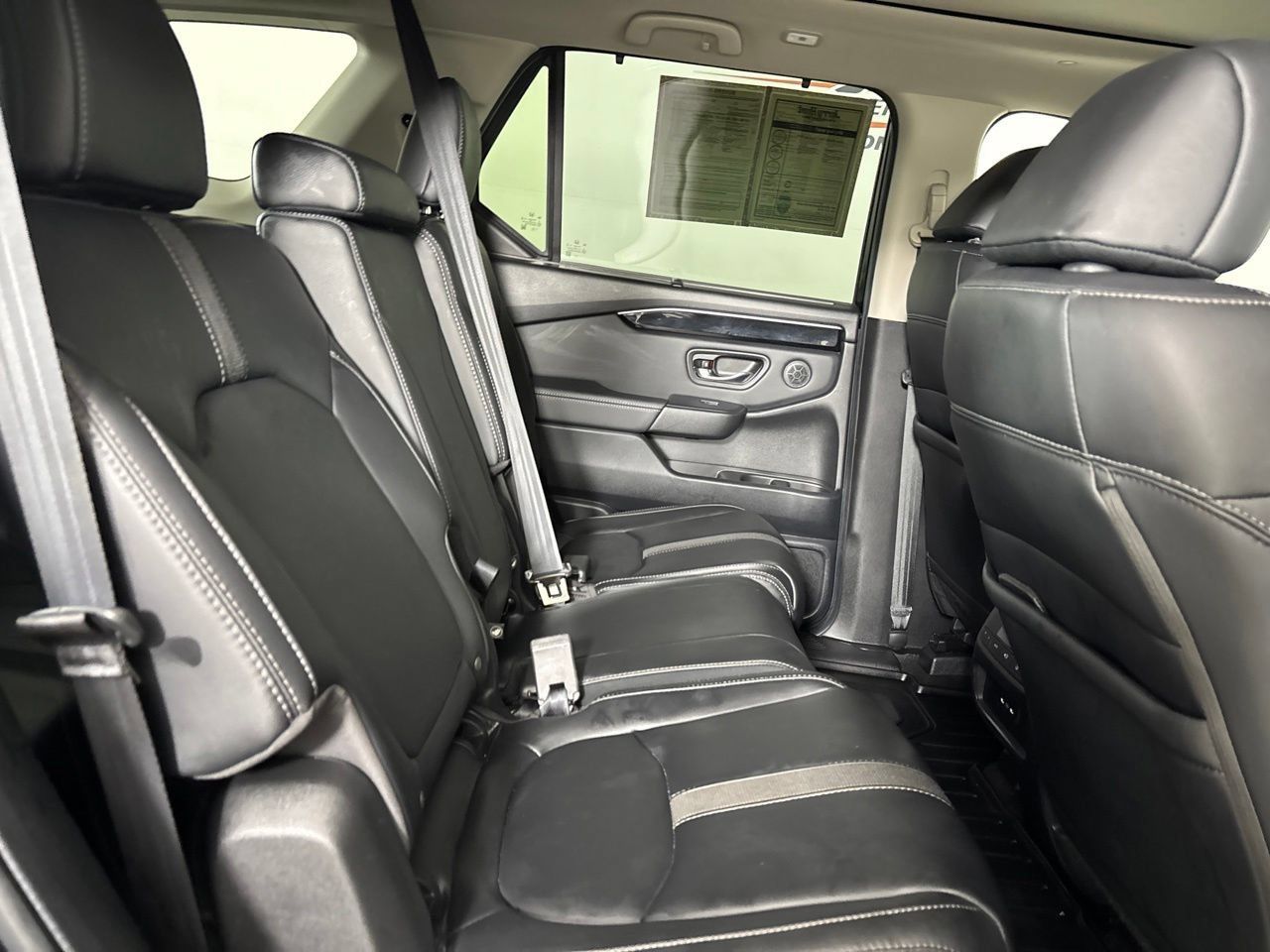Used 2024 Honda Pilot Touring image 29