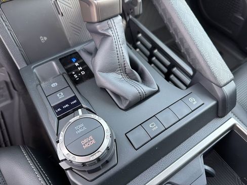 New 2026 Toyota 4Runner Limited image 11