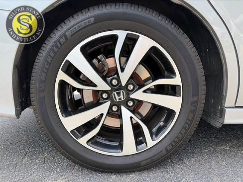 Used 2019 Honda Odyssey Elite image 9