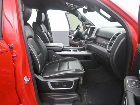 Used 2022 RAM 1500 Laramie w/ Sport Appearance Package image 18