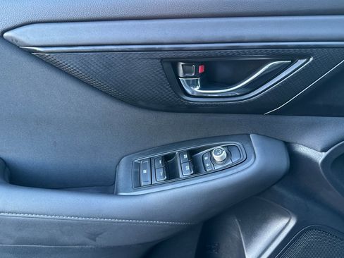Used 2022 Subaru Outback Premium image 11