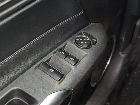 Used 2021 Ford Mustang Premium image 33