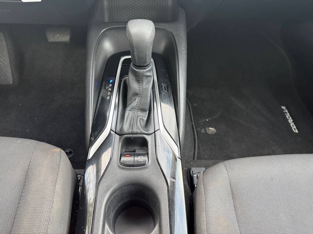 Used 2021 Toyota Corolla LE w/ Carpet Mat Package (TMS) FWD image 16