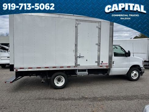 New 2025 Ford E-350 and Econoline 350 Super Duty w/ Driver's Safety Package RWD image 9