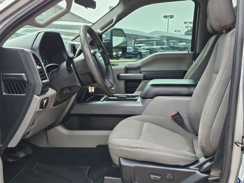 Used 2020 Ford F250 XLT w/ XLT Premium Package AWD/4WD image 12