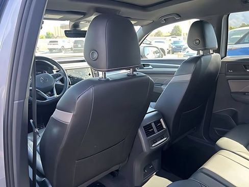 Used 2023 Volkswagen Atlas Cross Sport SEL Premium R-Line AWD/4WD image 19