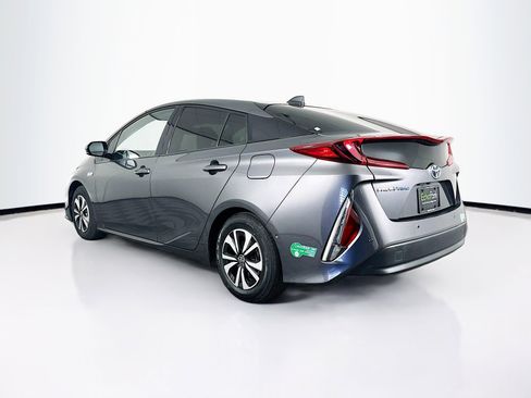 Used 2017 Toyota Prius Prime Advanced image 5