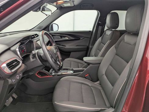 Used 2023 Chevrolet TrailBlazer RS AWD/4WD image 16