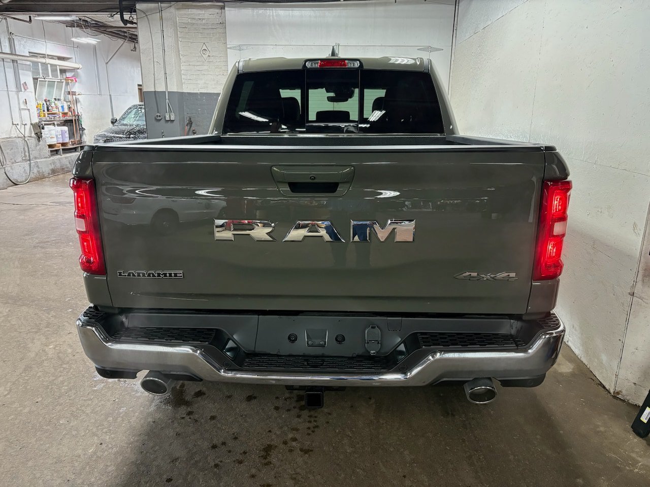 Used 2026 RAM 1500 Laramie AWD/4WD image 8