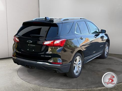 Used 2022 Chevrolet Equinox LS AWD/4WD image 7