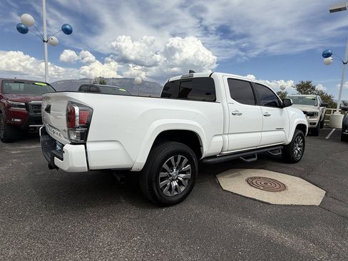 Used 2023 Toyota Tacoma Limited AWD/4WD image 5