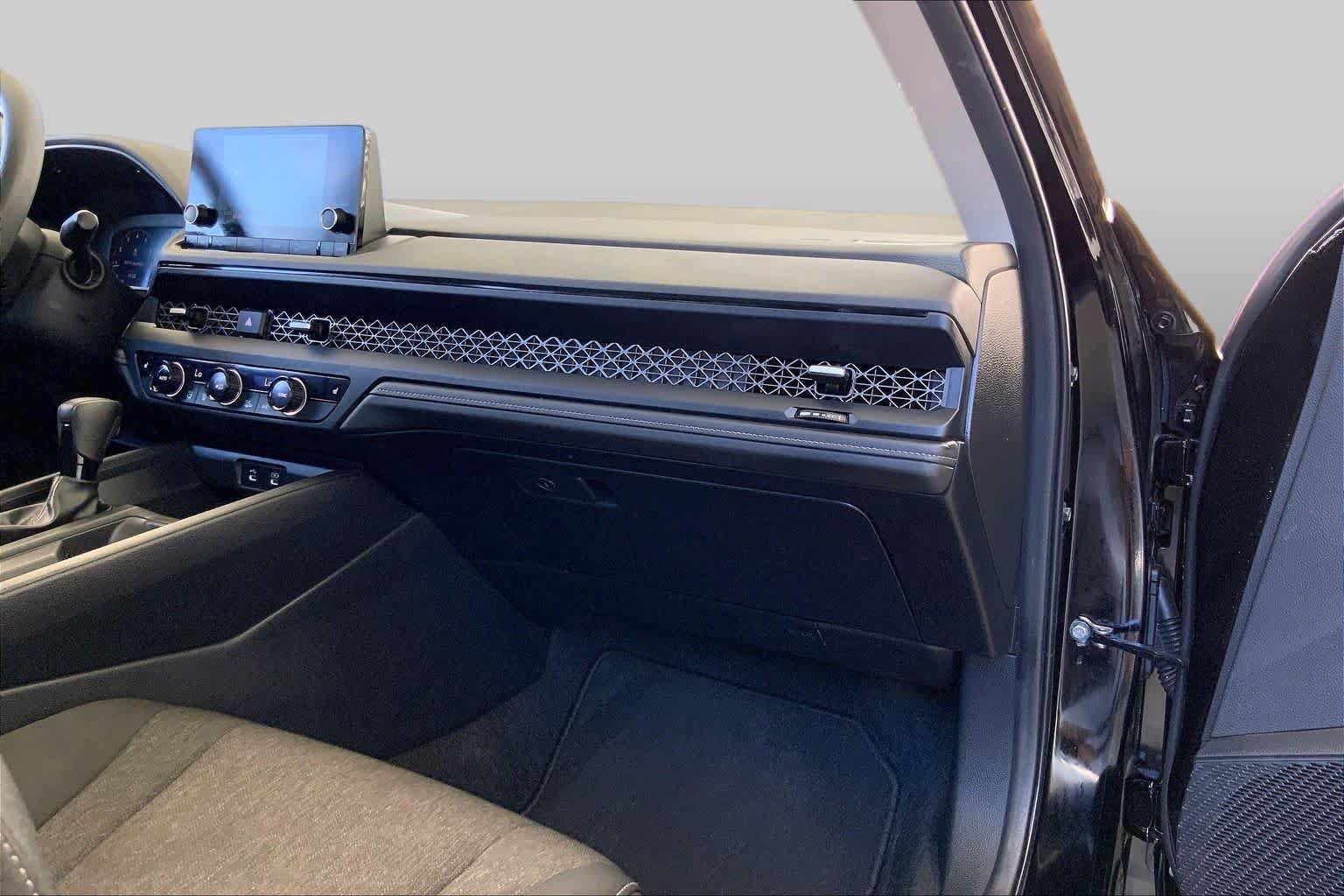 Used 2023 Honda Accord EX image 19