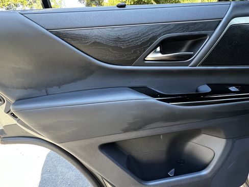 Used 2025 Lexus LX 700h Overtrail image 30