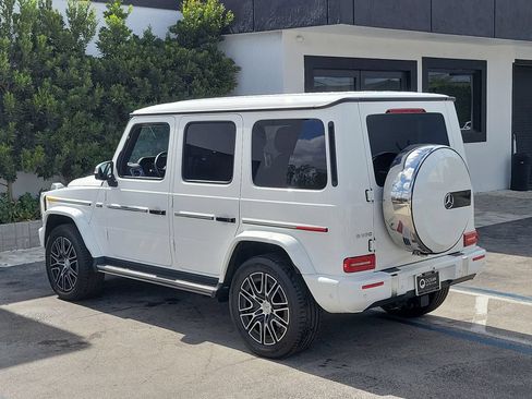 Used 2025 Mercedes-Benz G 550 image 3