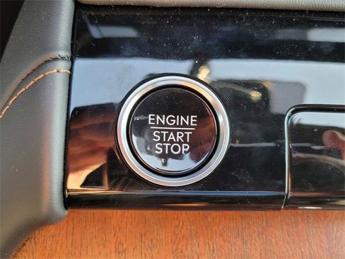 New 2025 Lincoln Navigator L Black Label image 23