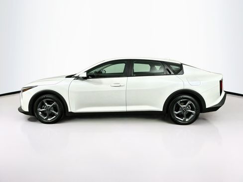 Used 2025 Kia K4 FWD image 4