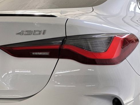 Used 2023 BMW 430i Coupe w/ M Sport Package image 12