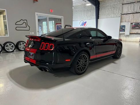 Used 2013 Ford Mustang Shelby GT500 RWD image 56
