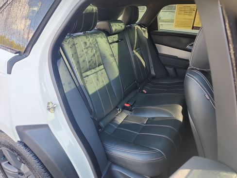 Used 2022 Land Rover Range Rover Velar R-Dynamic S image 42