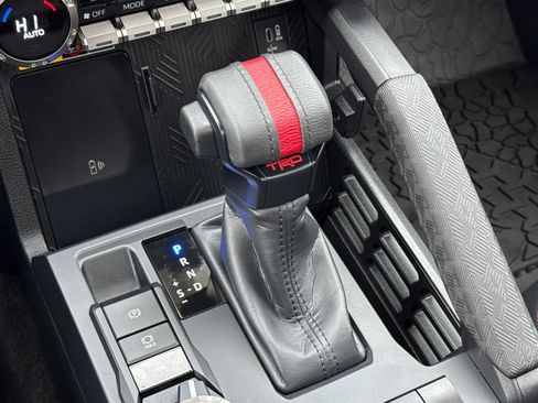 Used 2025 Toyota Tacoma TRD Pro image 21