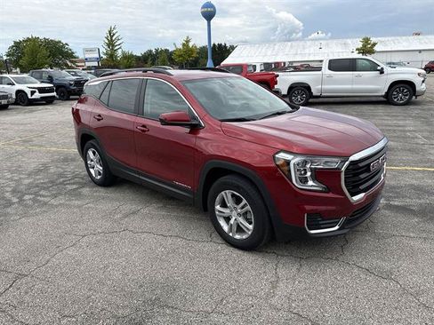Used 2023 GMC Terrain SLE w/ Driver Convenience Package FWD image 22