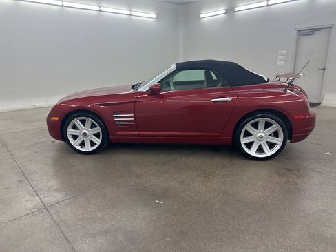 Used 2005 Chrysler Crossfire Limited image 7