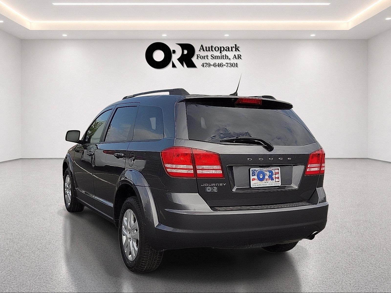 Used 2018 Dodge Journey SE w/ Popular Equipment Group FWD image 4