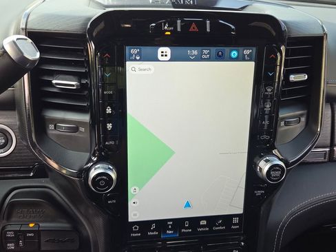 Used 2024 RAM 3500 Limited image 21