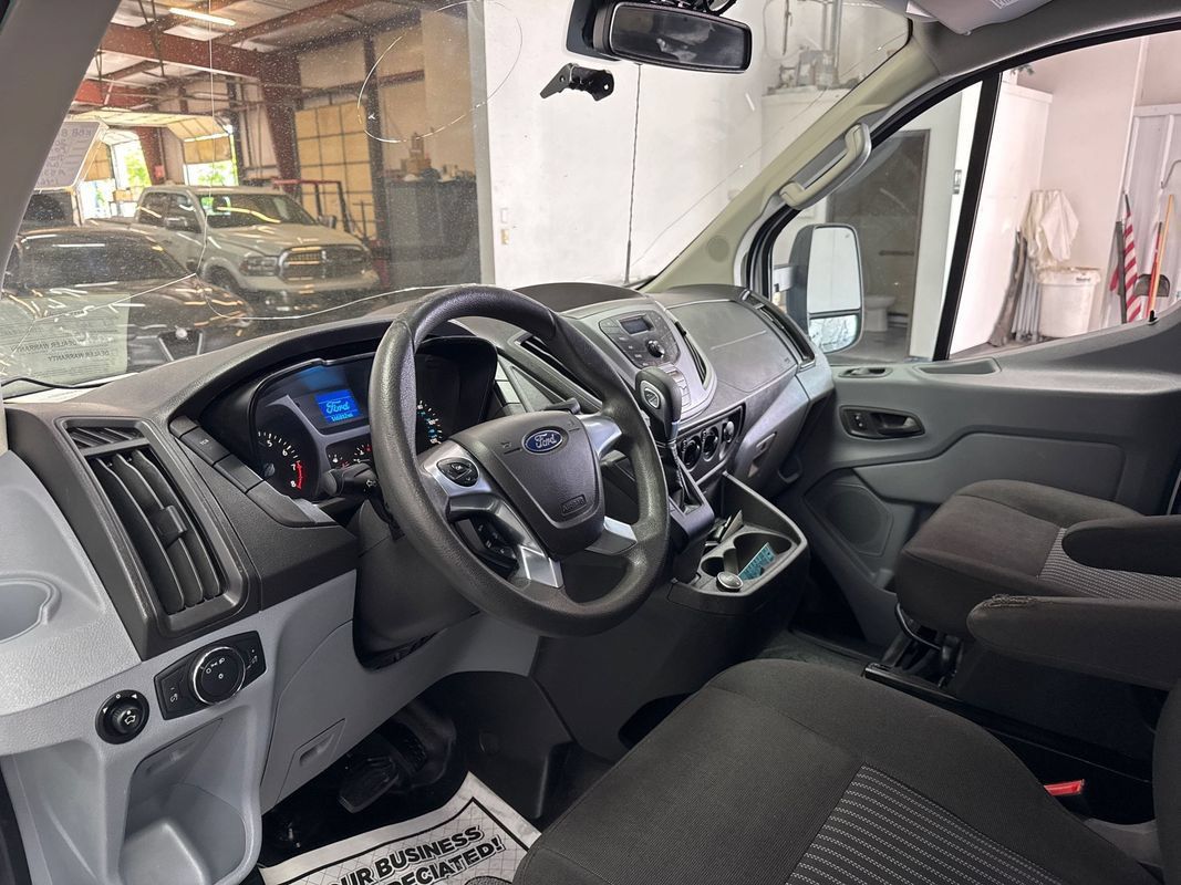 Used 2019 Ford Transit 150 130 Low Roof RWD image 7