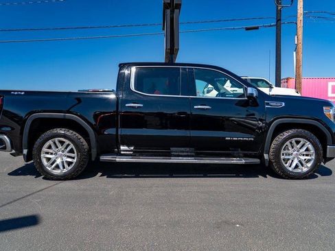 Used 2019 GMC Sierra 1500 SLT w/ SLT Premium Package AWD/4WD image 9