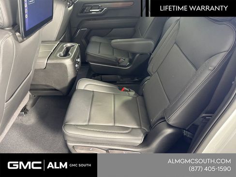 New 2026 GMC Yukon XL Denali w/ Denali Reserve Package AWD/4WD image 23