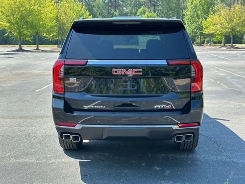 New 2026 GMC Yukon XL AT4 w/ AT4 Premium Package AWD/4WD image 4