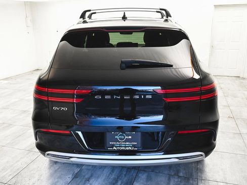 Used 2024 Genesis Electrified GV70 Prestige w/ Prestige Package image 5