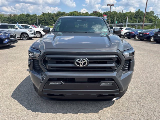 Used 2026 Toyota Tacoma SR5 AWD/4WD image 2