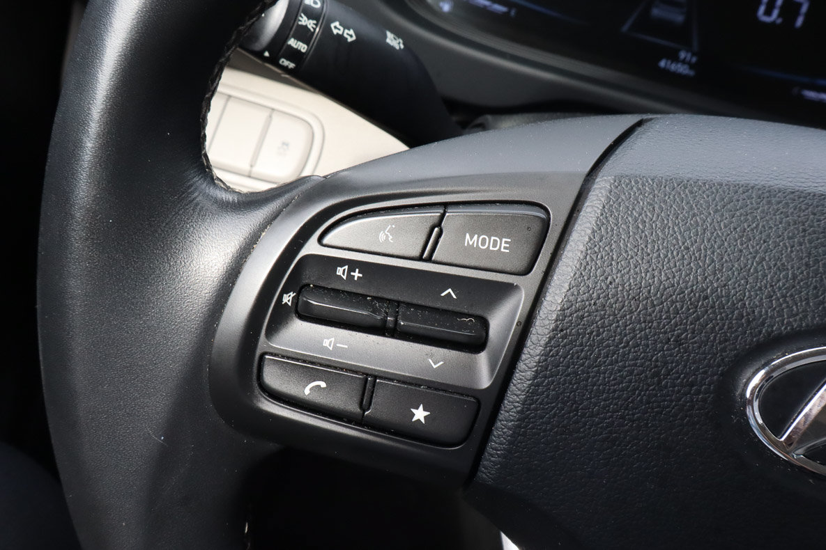 Used 2025 Hyundai Venue SEL FWD image 26