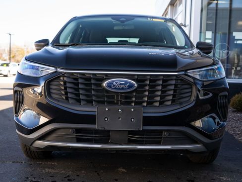 Used 2025 Ford Escape Active w/ Tech Pack #1 AWD/4WD image 2