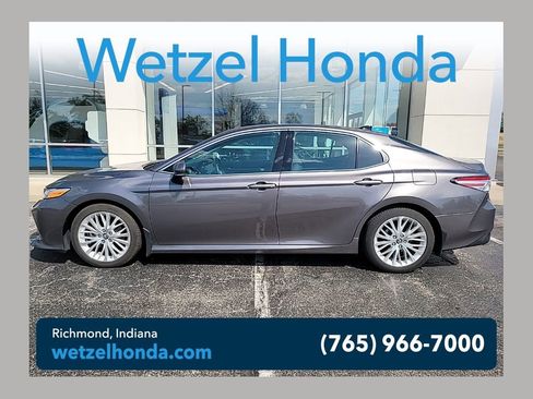 Used 2018 Toyota Camry XLE w/ Audio Package FWD image 1