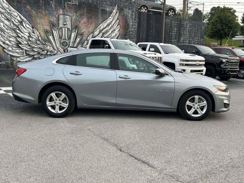 Used 2024 Chevrolet Malibu LT FWD image 8