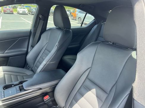 Used 2022 Lexus IS 350 F Sport w/ Navigation Package RWD image 9