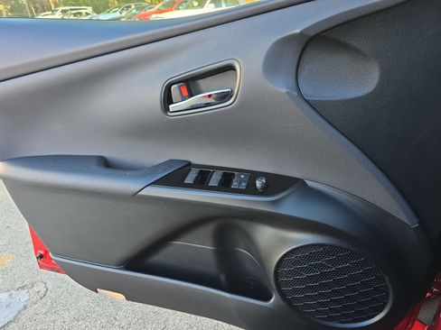 Used 2020 Toyota Prius Limited image 32