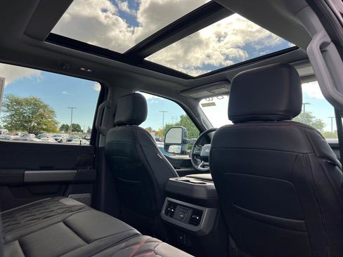 New 2026 Ford F250 Lariat w/ Black Appearance Package image 29