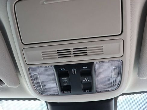 Certified 2026 Honda Odyssey Touring image 28