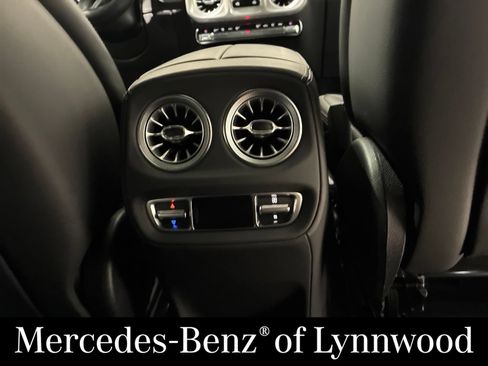 Used 2025 Mercedes-Benz G 63 AMG 4MATIC image 31