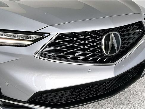Certified 2026 Acura MDX FWD w/ Technology Package image 37