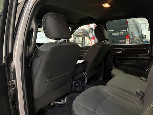 Certified 2024 RAM 2500 Big Horn w/ Night Edition AWD/4WD image 32