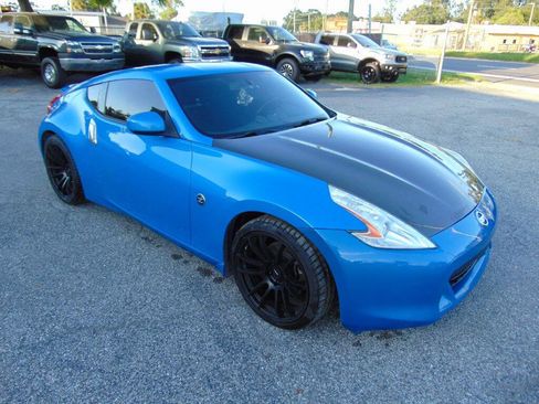 Used 2010 Nissan 370Z Touring w/ Aerodynamics Pkg image 5